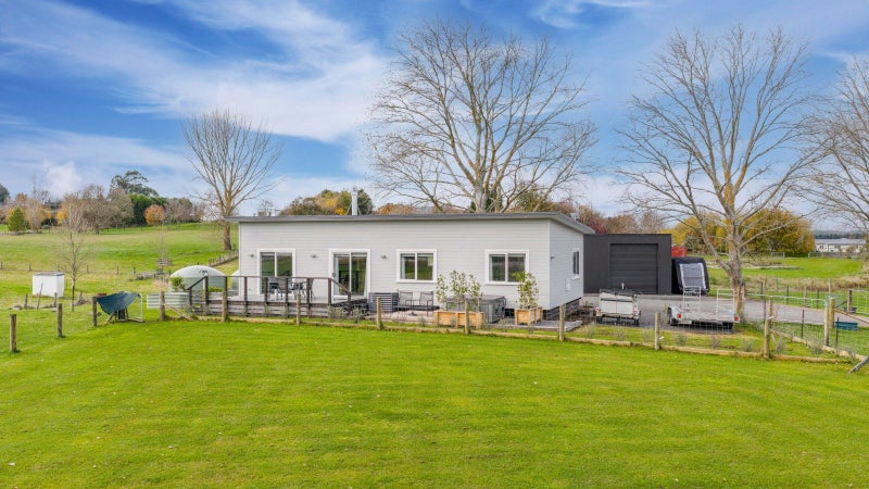 417C Racecourse Road, Waipukurau, Waipukurau - Carousel 1