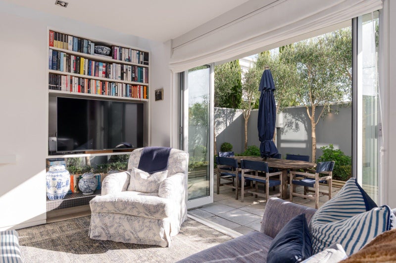 58 Clare Road, St Albans, Christchurch - Carousel 2