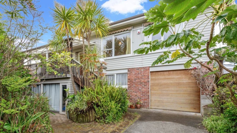 57 Haycock Avenue, Mount Roskill, Auckland - Carousel 1