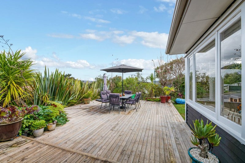 3 Kukupa Road, Sunnyvale, Auckland - Carousel 2