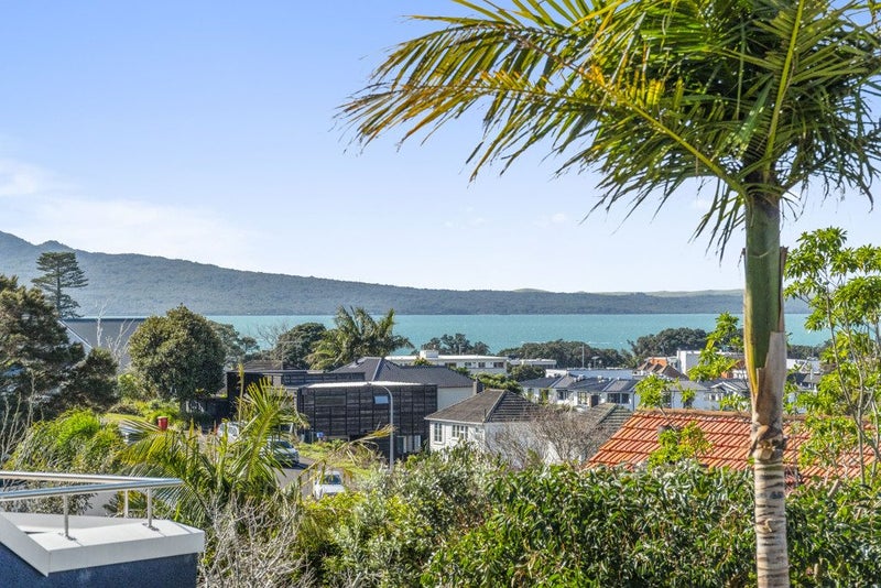 1/95 Rukutai Street, Orakei, Auckland - Carousel 1