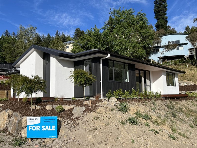 4 Golden Elm Rise, Toi Toi, Nelson - Carousel 1