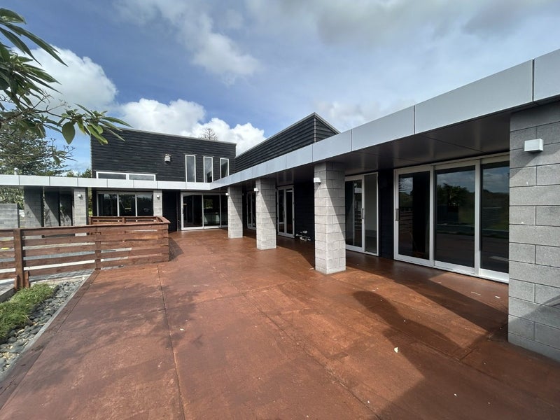 7 Hayfield Way, Karaka, Papakura - Carousel 2