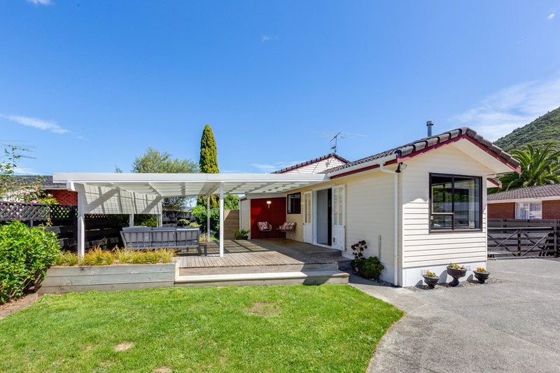 22 Tacoma Drive, Totara Park, Upper Hutt - Carousel 2