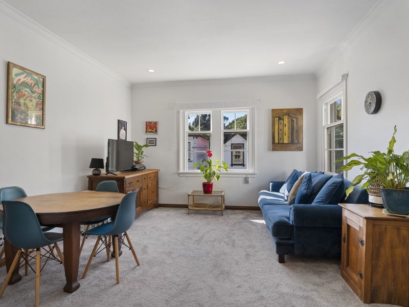 3/332 Tinakori Road, Thorndon, Wellington - Carousel 1