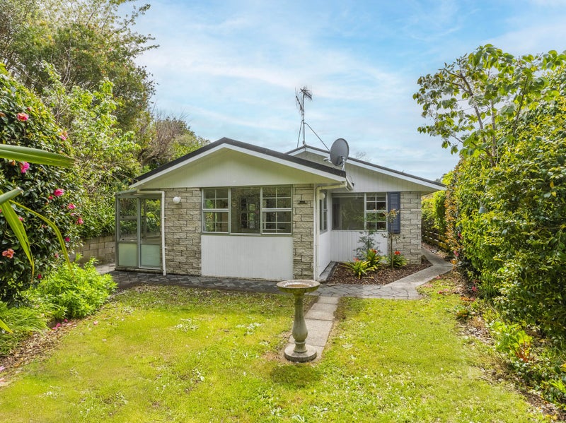35B Tui Road, Raumati Beach, Paraparaumu - Carousel 1