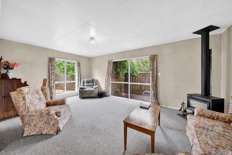 5A Tasman Crescent, Carterton, Carterton - Carousel 2