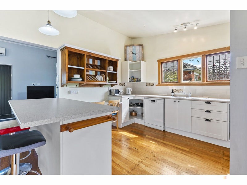 18 Saint George Street, Watlington, Timaru - Carousel 2