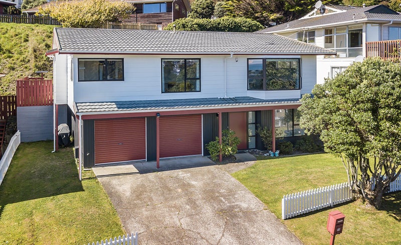 71 Leeward Drive, Whitby, Porirua - Carousel 1