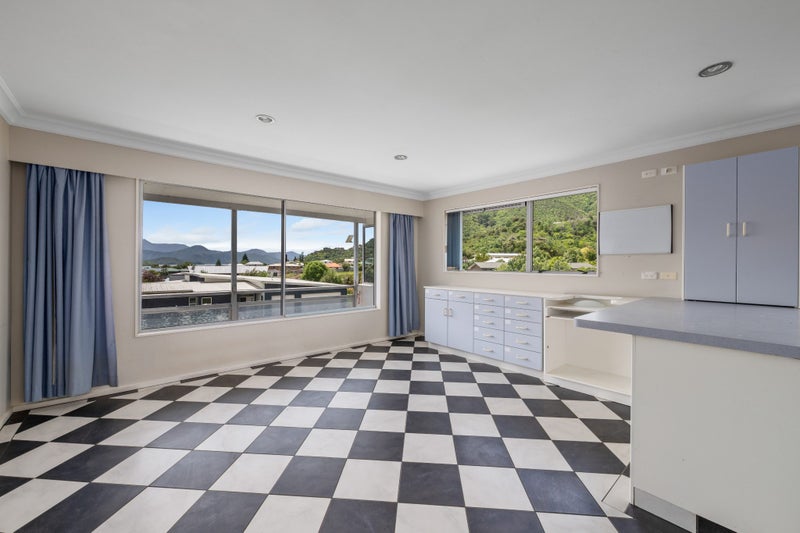 11 Rimu Terrace, Waikawa, Picton - Carousel 2