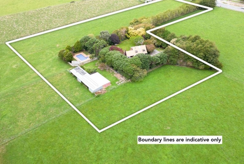 962 State Highway 1, Manakau - Carousel 1