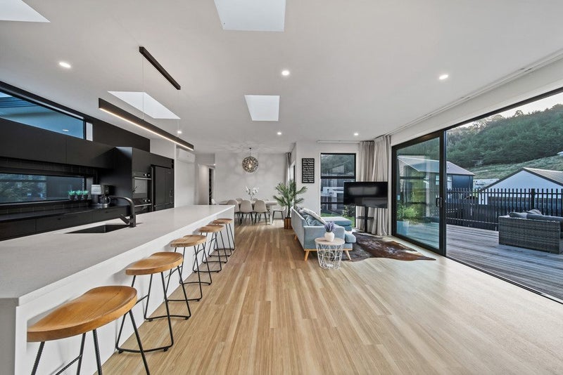 26 Steve Askin Drive, Cracroft, Christchurch - Carousel 2