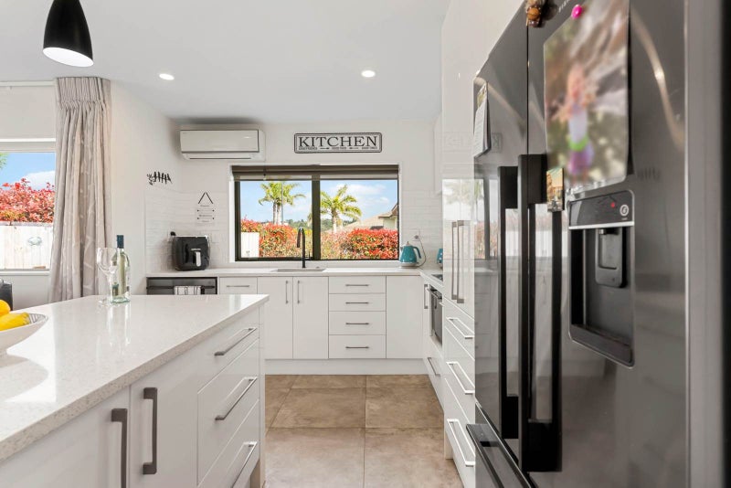 5 Witton Place, Schnapper Rock, Auckland - Carousel 2