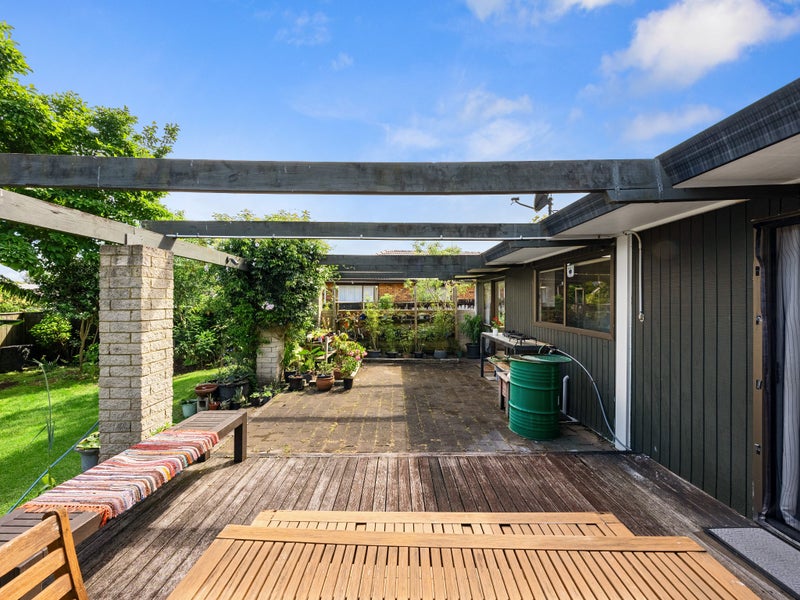 71 Walter Strevens Drive, Conifer Grove, Takanini - Carousel 25