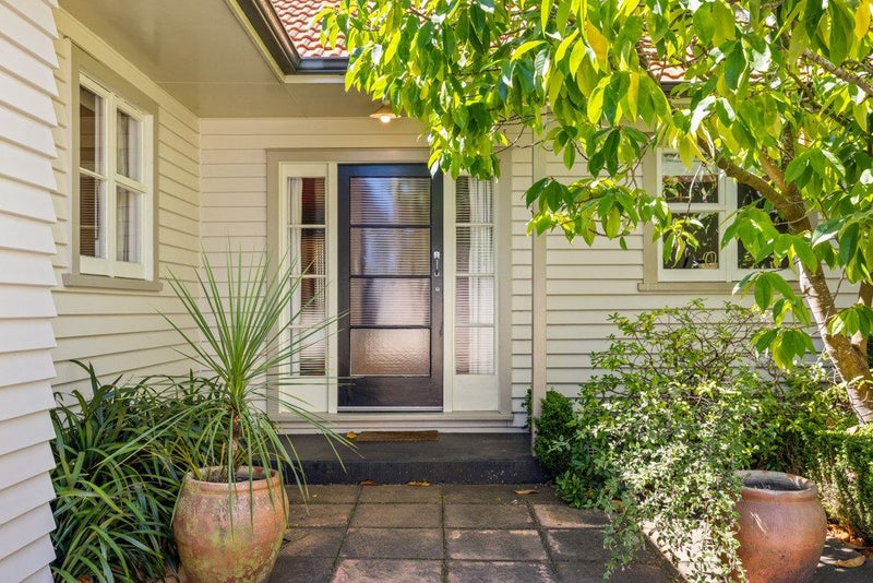 100 Brookside Terrace, Bryndwr, Christchurch - Carousel 2