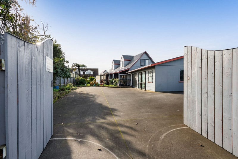 16 Ropata Street, Hawera - Carousel 1