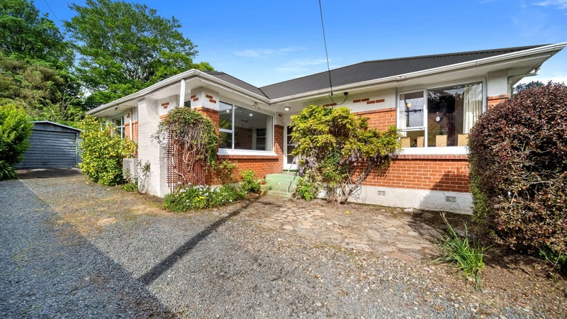 40 Ainslee Place, North East Valley, Dunedin - Carousel 1