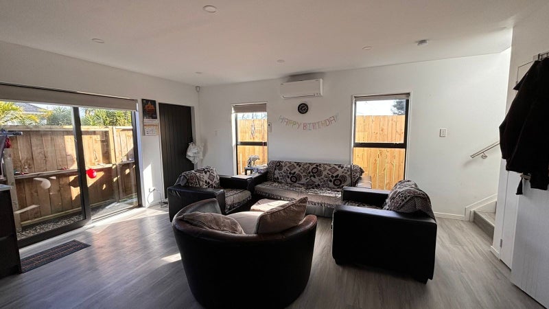 9A Julian Place, Ōtara, Auckland - Carousel 2