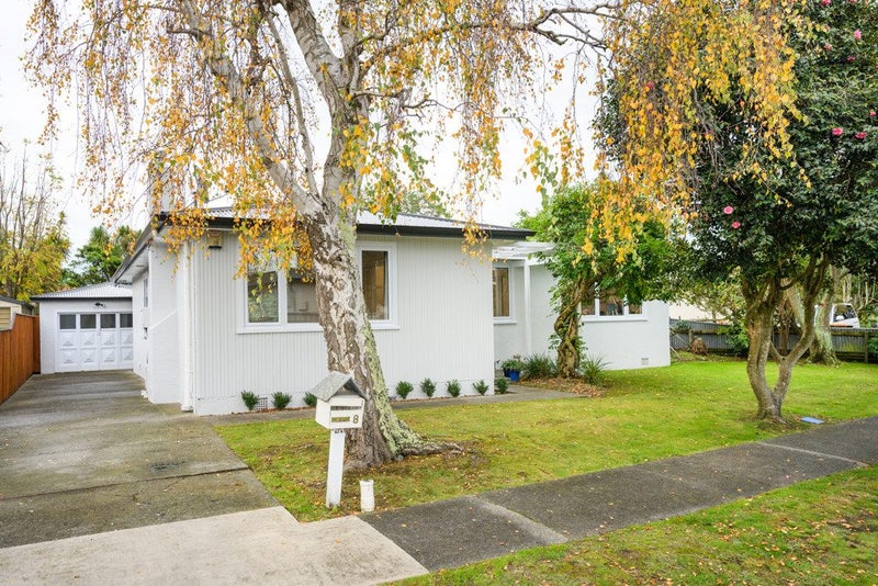 8 Waterloo Crescent, Hokowhitu, Palmerston North - Carousel 2