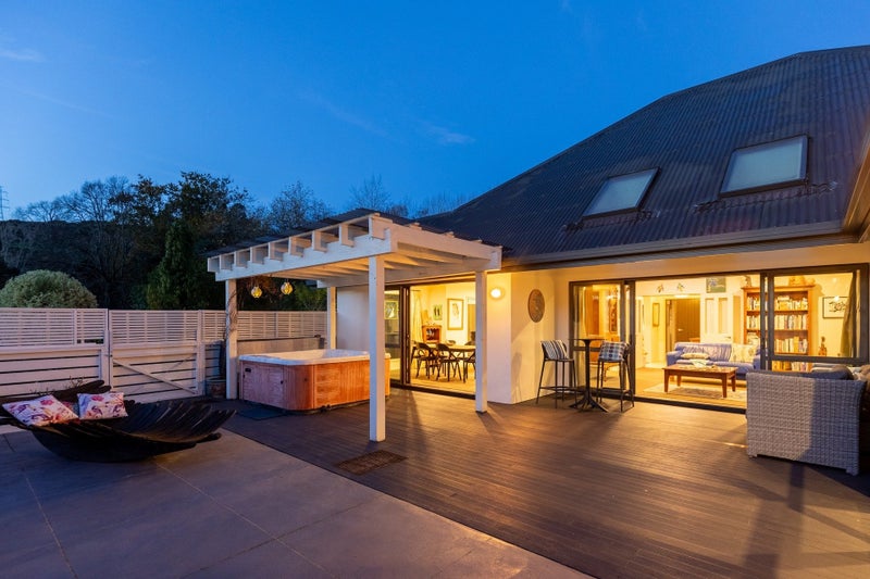 18 Bridgewater Lane, Stoke, Nelson - Carousel 2