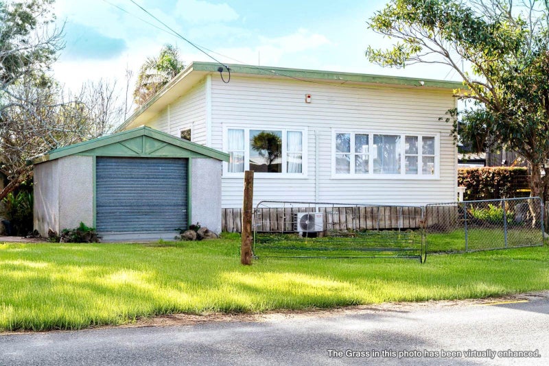 8 Moir Street, Mangawhai - Carousel 1