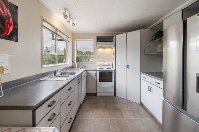 12 Aitken Street, Bulls - Carousel 2