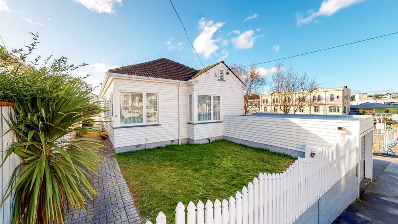12 Colombo Street, Newtown, Wellington - Carousel 1