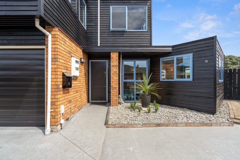 11 Highgrove Way, The Wood, Nelson - Carousel 2