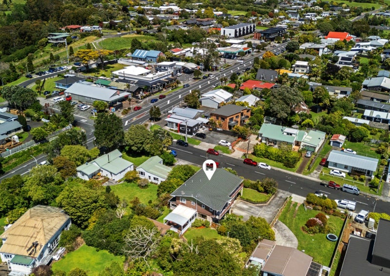 59 Dixon Street, Oakura - Carousel 39