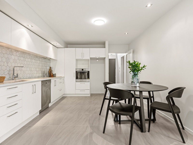 562A Madras Street, St Albans, Christchurch - Carousel 2