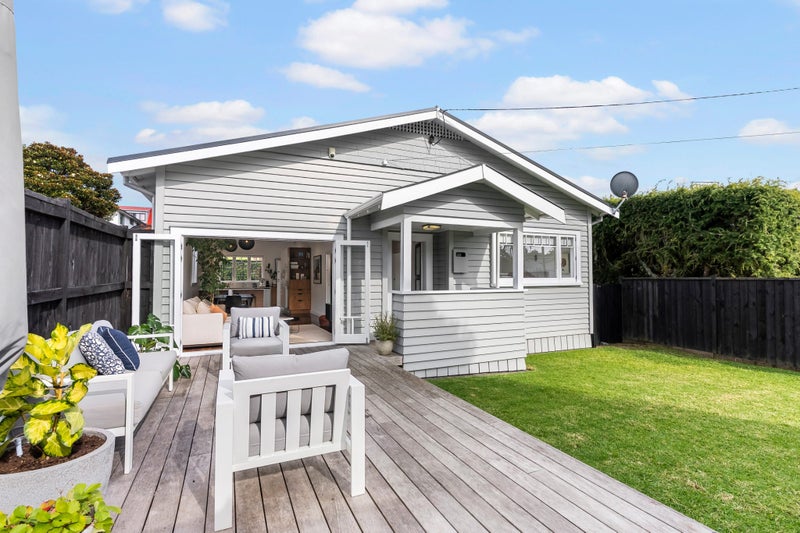 1/14 Mahara Avenue, Birkenhead, Auckland - Carousel 1