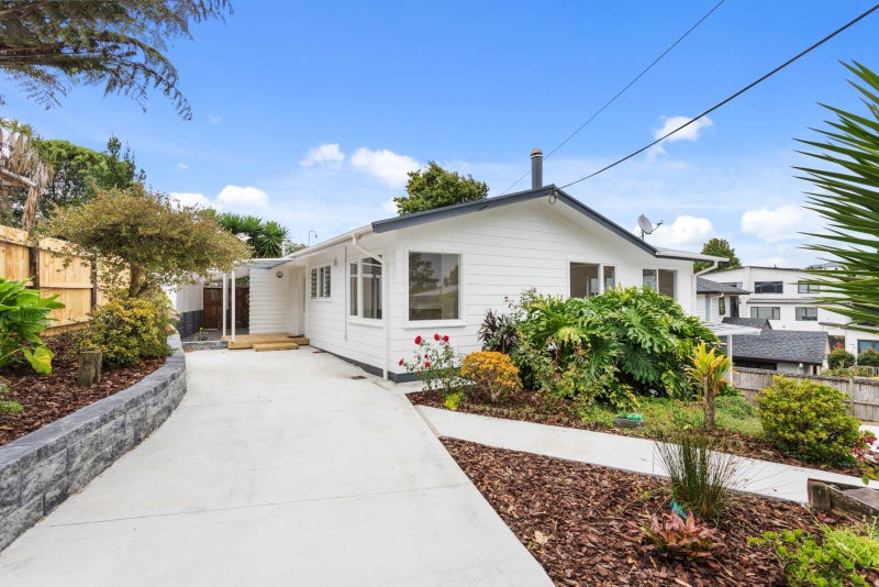 113 View Road, Sunnyvale, Auckland - Carousel 2