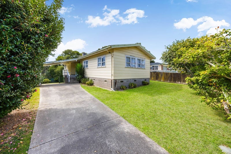 46 Lawrence Crescent, Manurewa, Manukau City, Auckland - Carousel 1