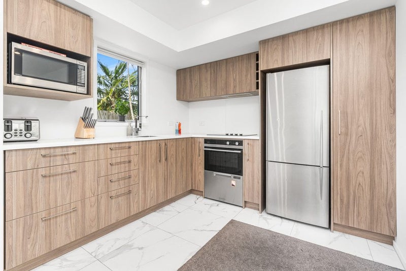 10/295 Armagh Street, Christchurch Central, Christchurch - Carousel 2