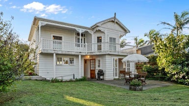 24 William Bond Street, Stanley Point, Auckland - Carousel 1