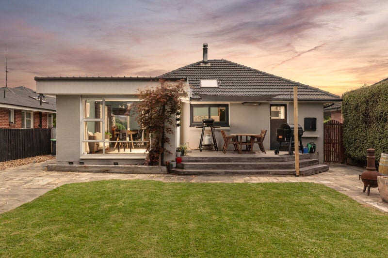 53 Evesham Crescent, Spreydon, Christchurch - Carousel 1