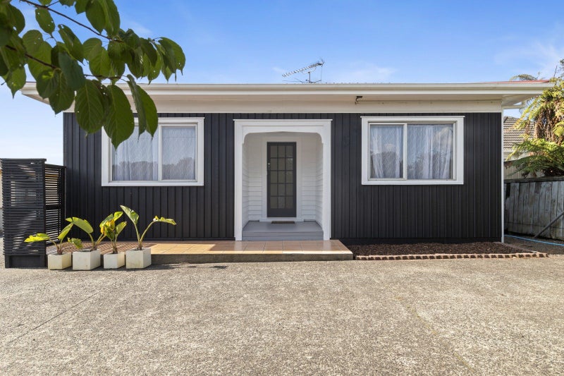 33 Harris Street, Pukekohe, Pukekohe - Carousel 1