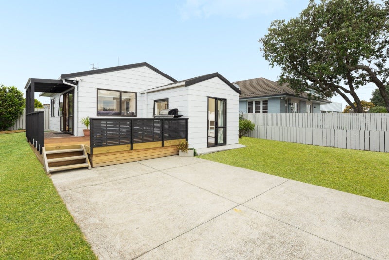 12B Kaimanawa Street, Mount Maunganui, Mount Maunganui - Carousel 1