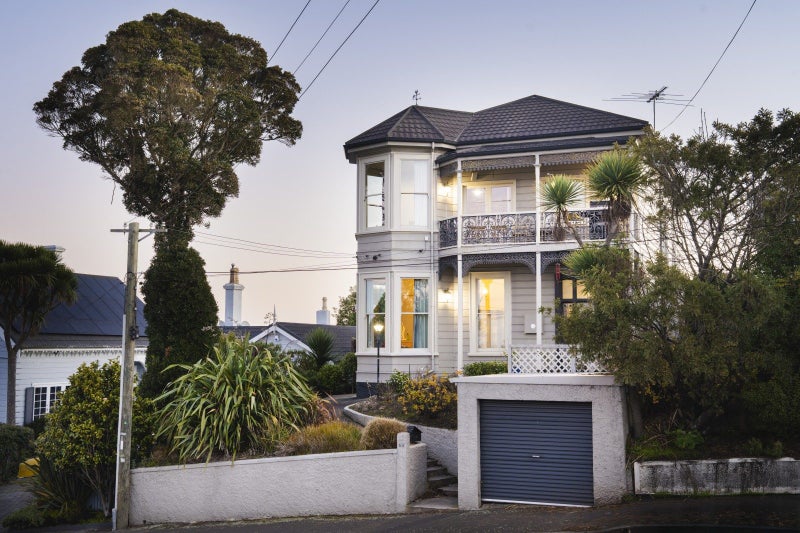 101 Eglinton Road, Mornington, Dunedin - Carousel 1