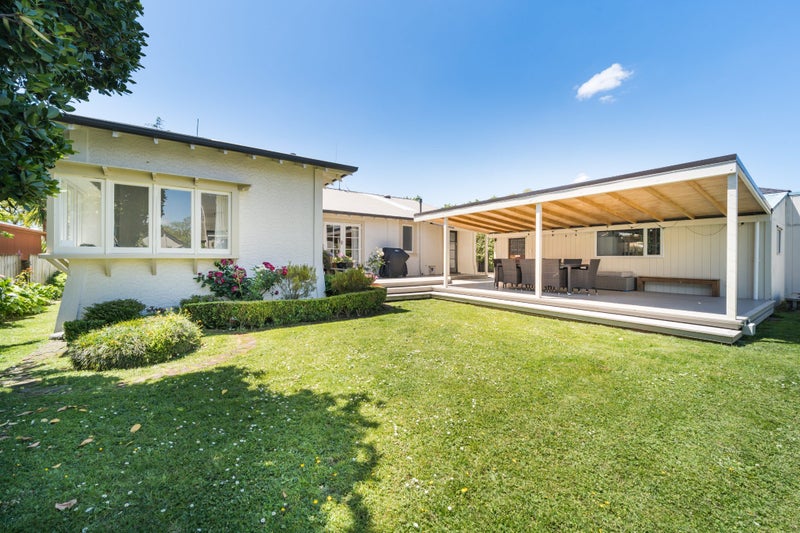 30 Rangitane Street, Palmerston North, Palmerston North - Carousel 1