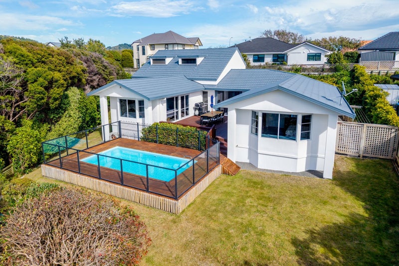 23 Samwell Drive, Whitby, Porirua - Carousel 47