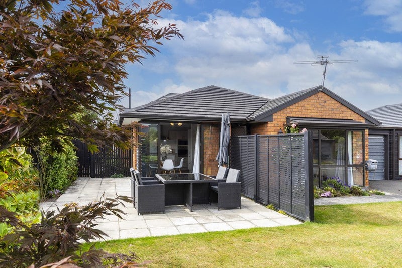 2/22 Leander Street, Northcote, Christchurch - Carousel 1
