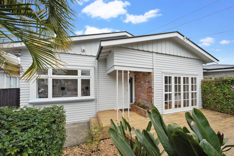 136 Peary Road, Mount Eden, Auckland - Carousel 1