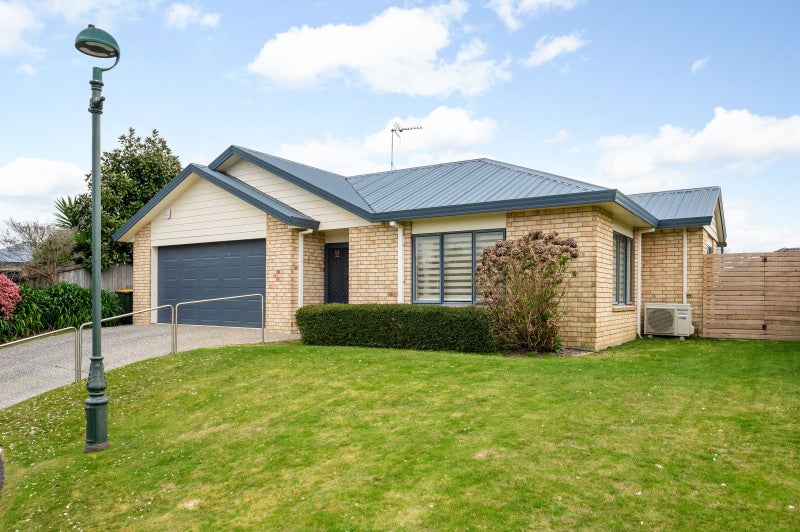 25 Northmeadow Drive, Rototuna, Hamilton - Carousel 1