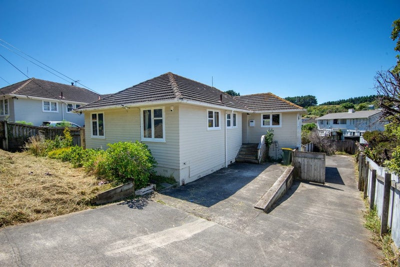 61 Jillett Street, Titahi Bay, Porirua - Carousel 1