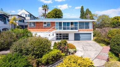 2/42 Ngaiwi Street, Orakei, Auckland - Carousel 1