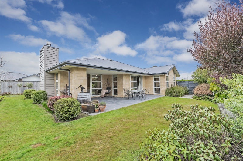 17 Glen Oak Drive, Kirwee - Carousel 1