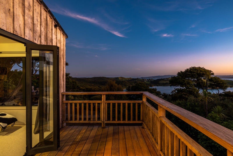 Property Valuation for 19 Bella Vista Road, Ōmiha, Waiheke Island