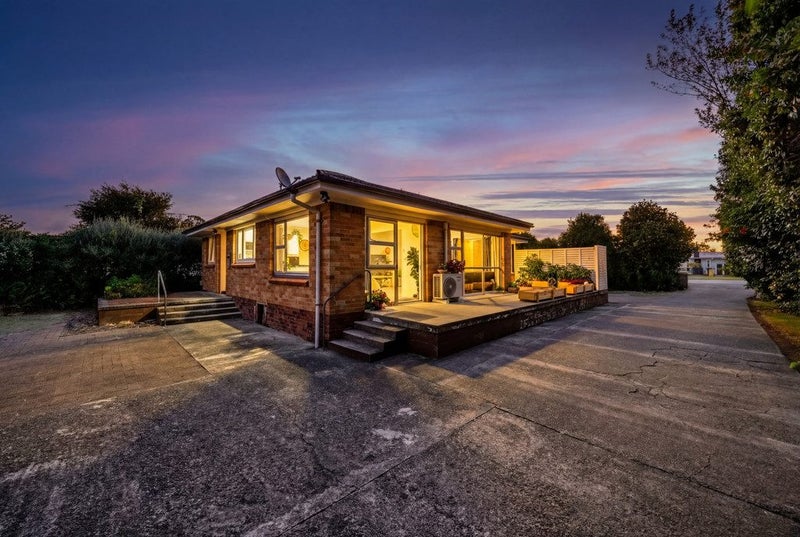 372 Great South Road, Opaheke, Papakura - Carousel 2