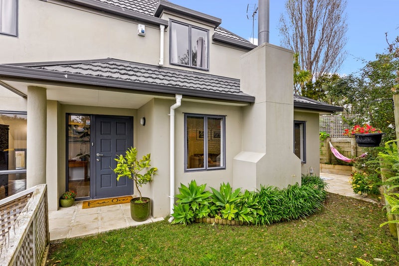 1/33 Waipa ST, Birkenhead, Auckland - Carousel 1